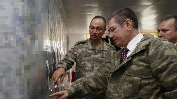 Στο Κέντρο Επιχειρήσεων της 2ης Στρατιάς ο ΥΠΑΜ της Τουρκίας